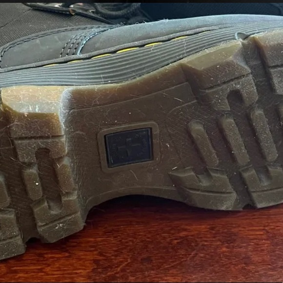 Dr, Martens (Holford) winter boots (size 9 MAN) - Picture 3 of 5